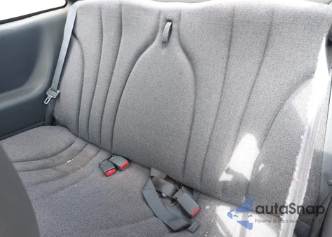 2000 Chevrolet Cavalier from USA, damaged, VIN 1G1JC1247Y7119127